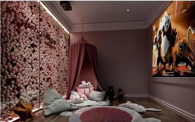 私人影院暗藏服务，大尺度被曝光，老板：亲嘴、摸胸都是学生妹-吃瓜网